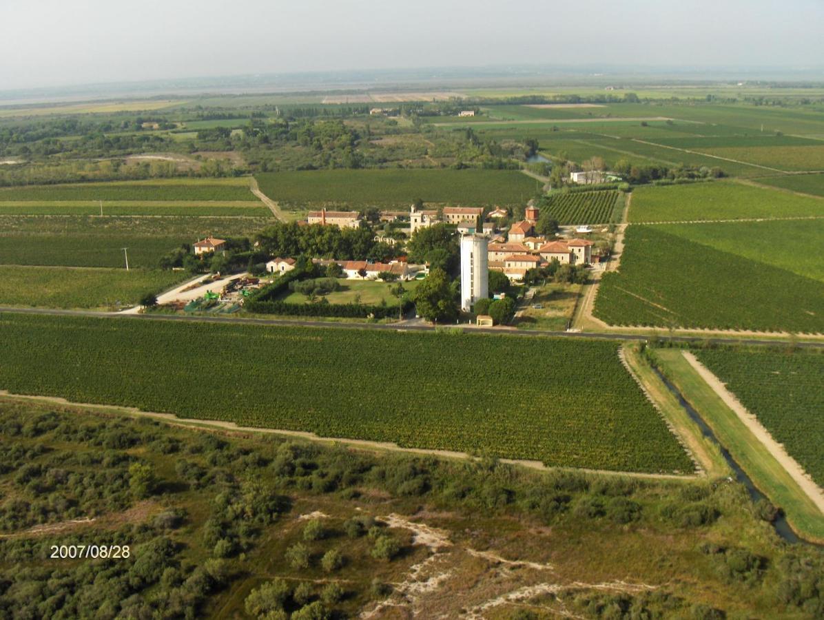 Les Pierrades En Camargue Vauvert Exterior foto